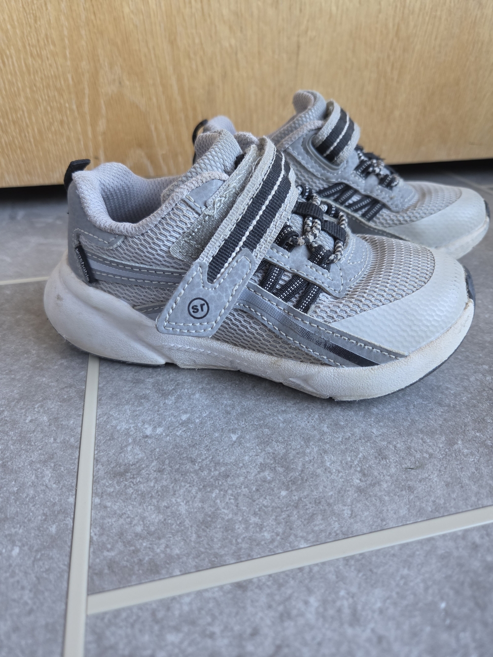 Size 8W Stride Rite